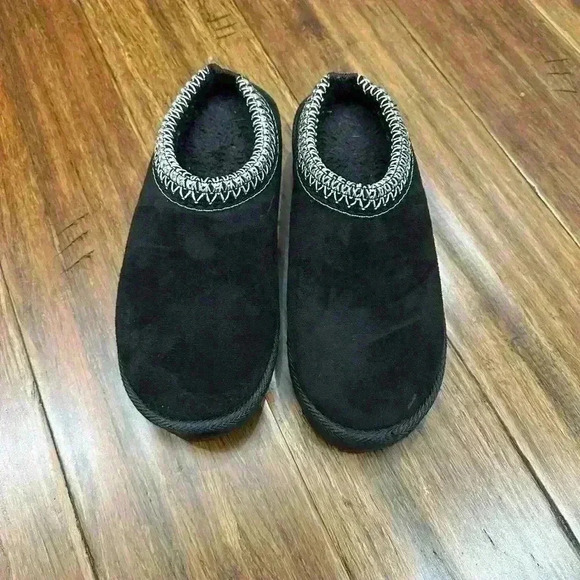 Shoes - Tasman style slippers size 36-37